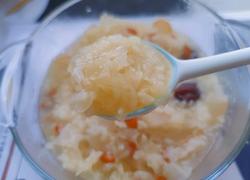 银耳雪梨红枣粥