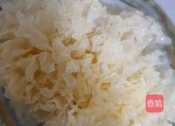 银耳雪梨红枣粥的做法图解1