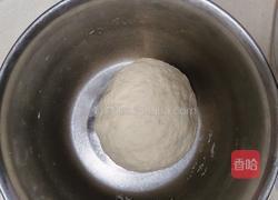 芝士培根披萨的做法图解2