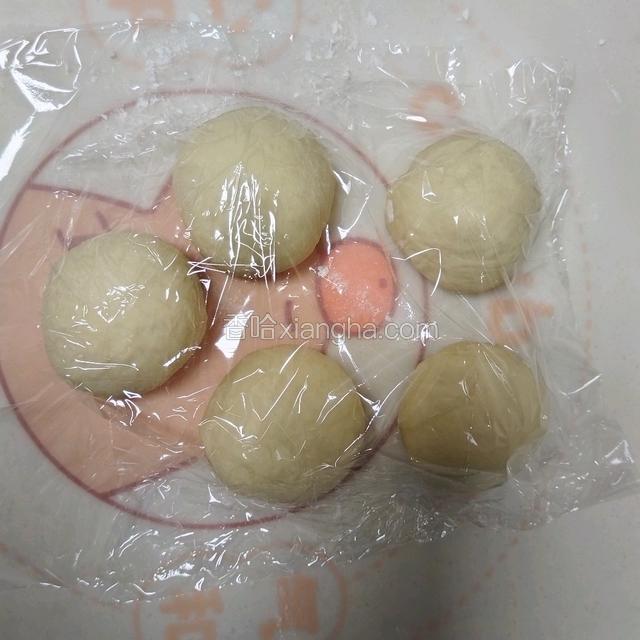 盖保鲜膜松弛15分钟