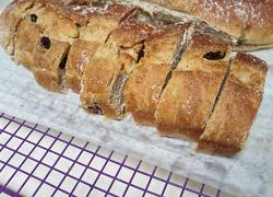 坚果全麦面包(波兰种)