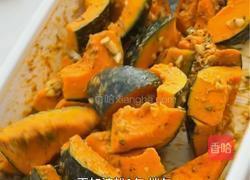 咸蛋黄蒜香烤南瓜的做法图解4