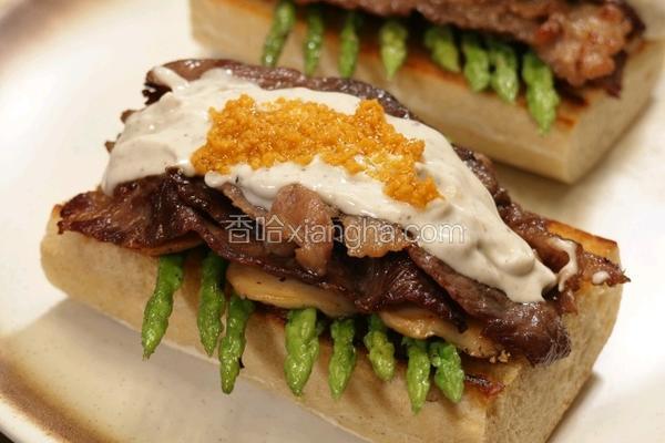 黑松露牛肉蘑菇法棍