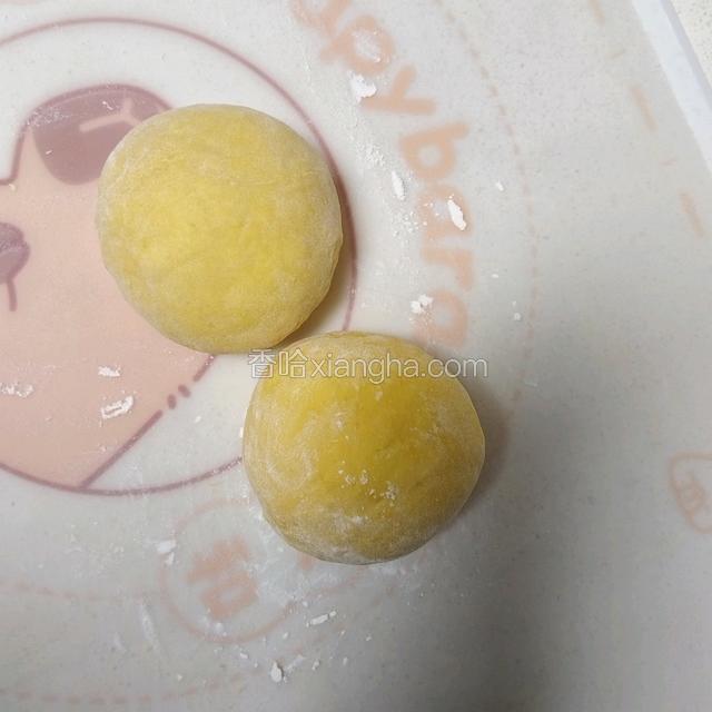 平均分成2等份（或3等份也行)