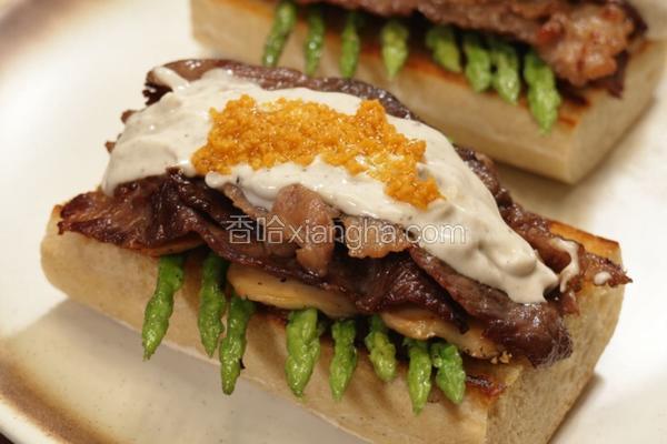 黑松露牛肉蘑菇法棍