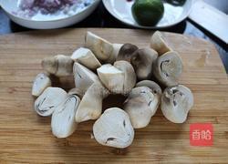加拿大北极虾冬阴功火锅的做法图解3