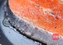 松露蒜香三文鱼的做法图解4