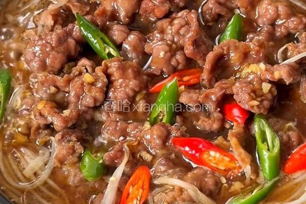 豆芽焖牛肉