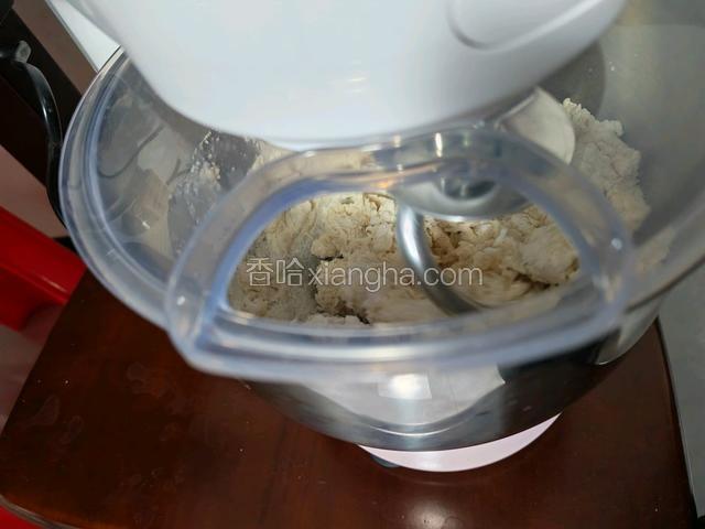 2档揉成光滑面团