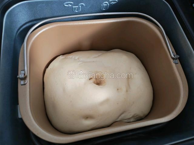 面团发酵到两倍大