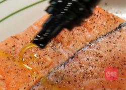 三文鱼奶油蘑菇汤的做法图解2