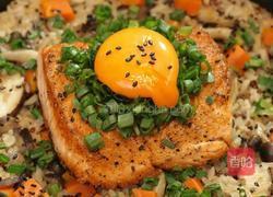 三文鱼菌菇焖饭的做法图解8