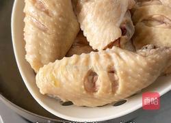 可乐鸡翅年糕的做法图解3