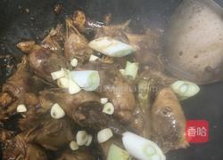 红烧鸡头的做法图解12