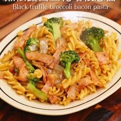 黑松露西兰花培根意面的做法[图]