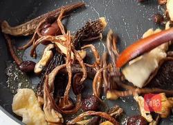 菌菇麻油鸡饭的做法图解4