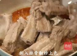 板栗炖排骨的做法图解4