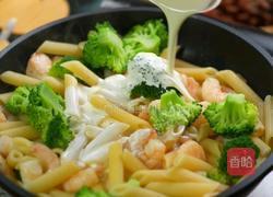 松露海鲜通心粉的做法图解5