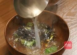 皮蛋鲜肉馄饨的做法图解6