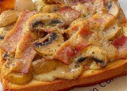 奶油蘑菇培根三明治