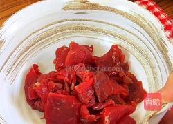 番茄牛肉三明治的做法图解1