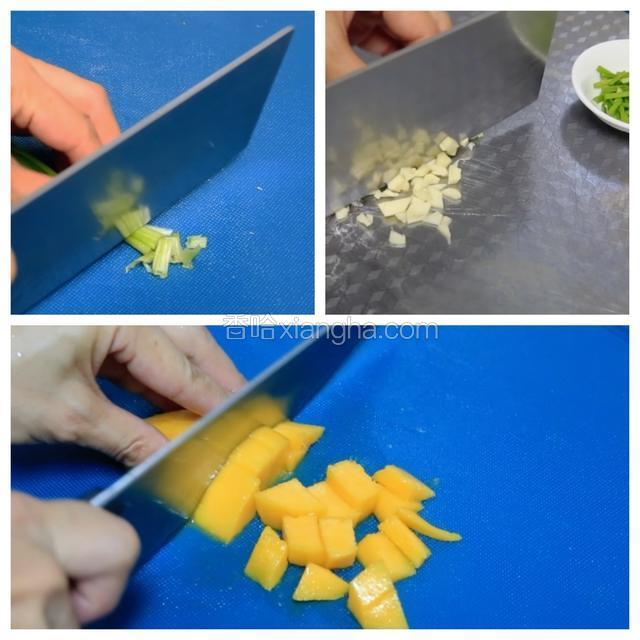 香菜杆切碎、蒜切末、芒果切小块。