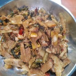 猪肉闷菜干的做法[图]