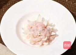 加拿大北极虾生虾莲花盏的做法图解3