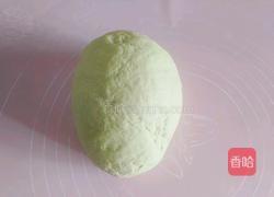 黄瓜黑芝麻包的做法图解1