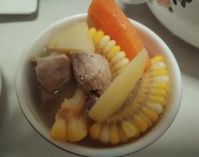 胡萝卜薯仔玉米排骨汤[图]