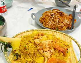 港式茶餐廳簡單的一頓