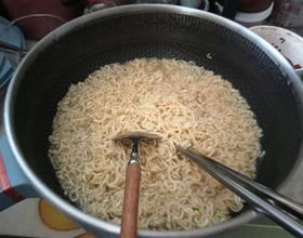 好久没有吃方便面了[图]