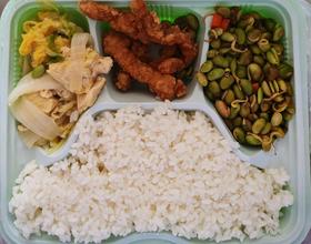 【午餐打卡】开饭喽！[图]