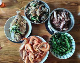 端午双重快乐：粽子+丰盛大餐😋吃饱端午福，全年不辛苦[图]