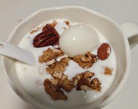 早上自制的酸奶，下午茄辣西蒸红薯[图]