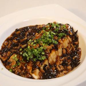 黄花木耳肉丁扒豆腐-香哈名厨课视频