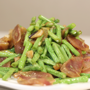 豆角炒腊肠-香哈名厨课视频